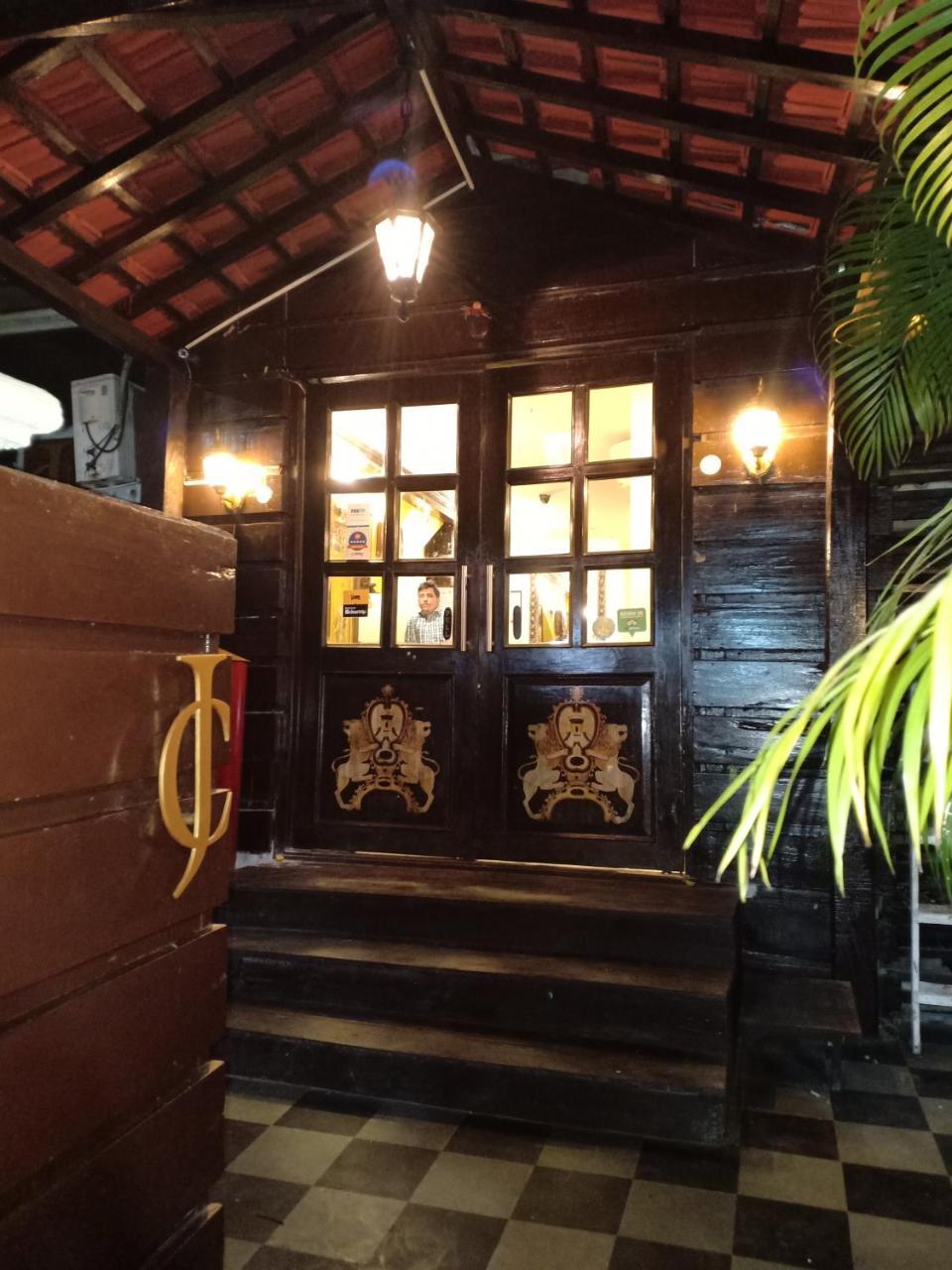Jc Chalet Βομβάη Εξωτερικό φωτογραφία